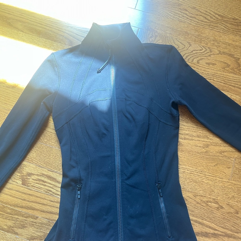 Lululemon black size 2 Define Jacket *Luon